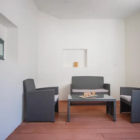 D&a Amphitheatre With Free Parking