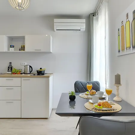 D&a Amphitheatre With Free Parking 普拉