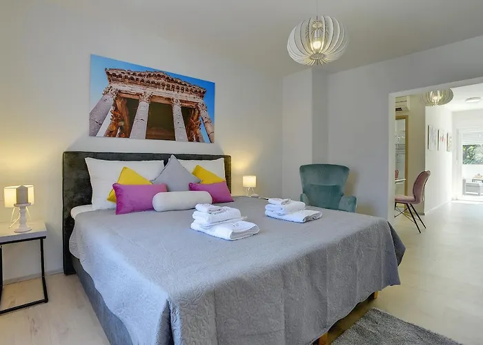 D&a Amphitheatre With Free Parking * Pula