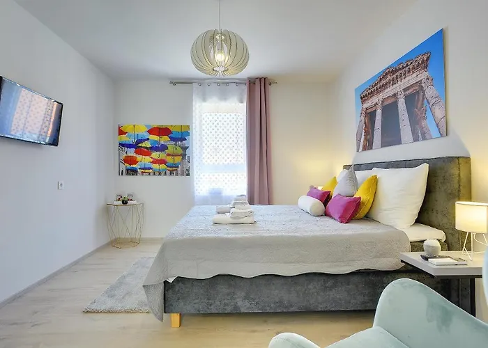 D&a Amphitheatre With Free Parking *