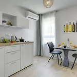 Apartment D&a Amphitheatre With Free Parking *